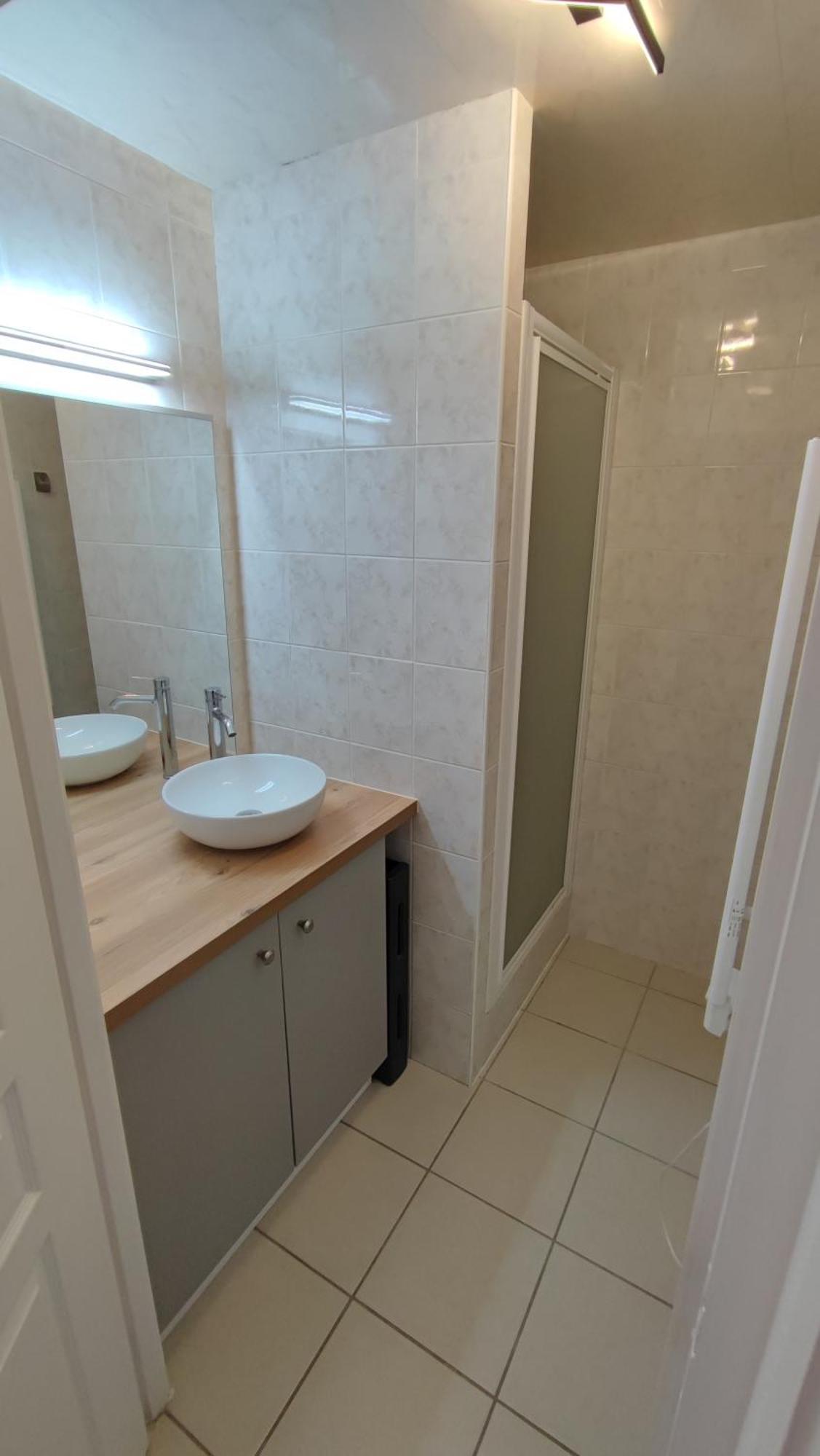 Apartment Appartement, Entree Autonome, A Proximite De La Gare